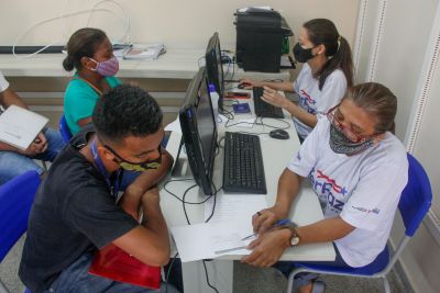 notícia: TerPaz e Seaster cadastram trabalhadores em busca de emprego formal no bairro do Jurunas