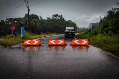 notícia: Segurança pública monta barreiras de orientação em Abaetetuba