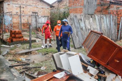 notícia: Defesa Civil e Cohab avaliam imóveis atingidos por enxurrada em Ipixuna do Pará 