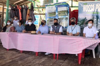 notícia: Moradores de Marapanim participam de audiência pública sobre obra na orla da praia do Crispim