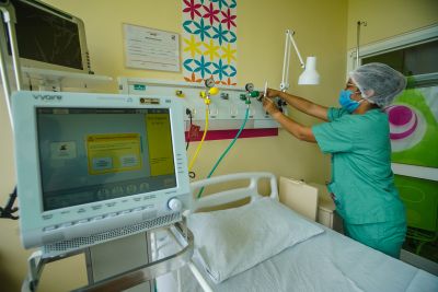 notícia: Governo amplia leitos de UTI e clínicos em Hospital Regional de Castanhal