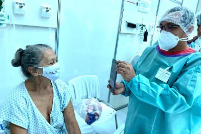 notícia: Videochamadas humanizam processo de tratamento contra a Covid-19 no Hangar