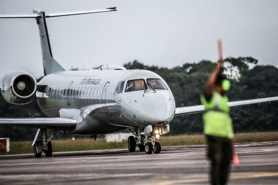 notícia: Mais de 300 pacientes com Covid-19 são transferidos pelo Governo na região oeste