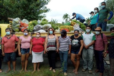 notícia: Com apoio da Emater, agricultores de Ponta de Pedras comercializam 2t de alimentos por meio do PAA