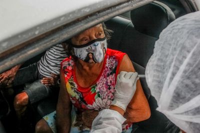 notícia: Vacinação contra Covid-19 leva esperança de dias melhores aos idosos do Pará