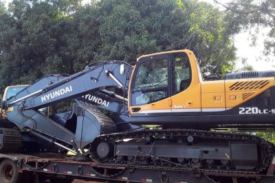 notícia: Duas escavadeiras são apreendidas pela Sefa no sul do Pará 