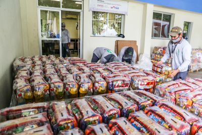 notícia: Abrigos emergenciais recebem cestas básicas e materiais de higiene