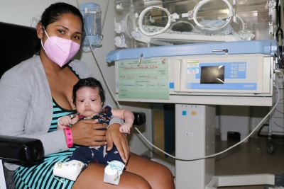 notícia: Bebês atendidos na Santa Casa com mielomeningocele ganham órteses