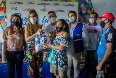 notícia: Milhares de famílias são contempladas durante entrega de cesta básica em Belém e Ananindeua
