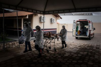 notícia: Estado já realizou a transferência de 441 pacientes com Covid-19 no Oeste