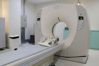 notícia: Novo tomógrafo de tecnologia avançada entra em funcionamento na Santa Casa