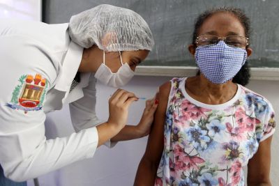 notícia: Uepa oferta dois pontos de vacinação para a Covid-19