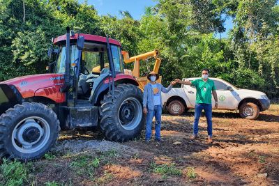 notícia: Com apoio da Emater, pequeno produtor de Floresta do Araguaia consegue financiar trator agrícola