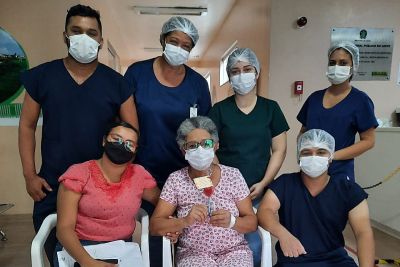 notícia: Idosa tem alta do Regional de Paragominas e vai passar o Dia das Mães junto dos familiares