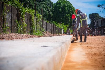 notícia: Projeto ‘Asfalto por todo o Pará' avança com obras de infraestrutura em Ananindeua