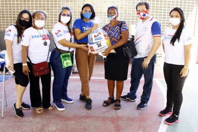 notícia: Famílias do Jurunas, Terra Firme e Guamá são beneficiadas com entrega de alimentos