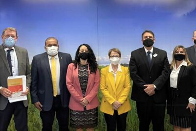 notícia: Comitiva do Pará participa de audiência com ministra em Brasília sobre a pimenta-do-reino