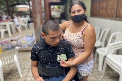 notícia: Estado garante a entrega imediata de carteira de identidade a moradores de Paragominas 