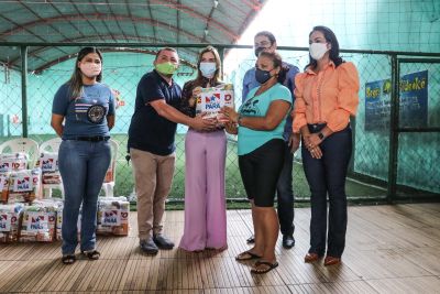 notícia: Mais cestas de alimentos chegam a duas mil famílias de bairros do TerPaz