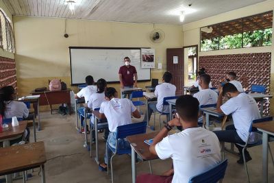 notícia: Produtores de Cametá recebem informações sobre a Guia de Trânsito Vegetal do açaí 