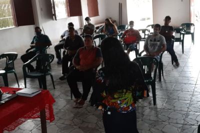 notícia: Agricultores familiares de Maracanã recebem apoio da Emater para criação de cooperativa