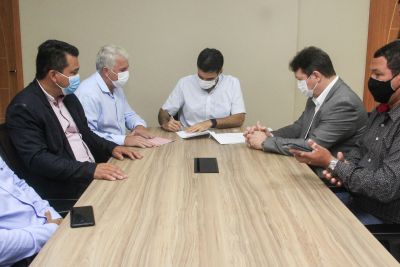 notícia: Estado firma parceria com Novo Progresso para a aquisição de equipamentos de limpeza urbana