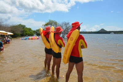 notícia: Corpo de Bombeiros reforça segurança nas praias às margens do Rio Tapajós