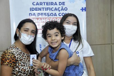 notícia: Sespa entrega carteiras de identificação para assegurar direitos às pessoas com autismo