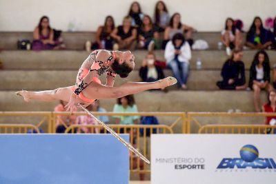 notícia: Medalhas olímpicas incentivam atletas do Programa Bolsa Talento mantido pelo Estado