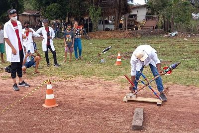 notícia: Escola Técnica de Salvaterra conquista medalhas de ouro em Mostra Brasileira de Foguetes 