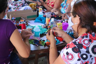 notícia: TerPaz realiza oficina de bonecas Abayomi para moradoras do bairro do Bengui, em Belém