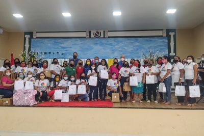 notícia: Sejudh certifica mulheres que participaram do Projeto Girândola, em Bragança
