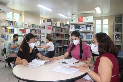 notícia: Biblioteca da Santa Casa completa 34 anos como um espaço de pesquisa da área acadêmica