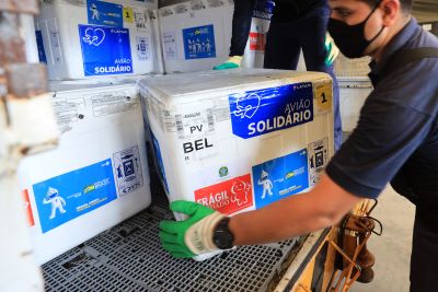 notícia: Pará recebe, neste sábado (18), mais 229.400 mil doses de vacina contra a Covid-19