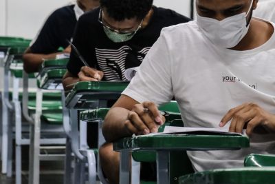 notícia: Estado oferta mais de cinco mil vagas em concursos, quatro estão com inscrições abertas
