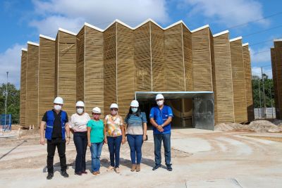 notícia: Órgãos do Governo realizam visita técnica na Usina da Paz do Icuí-Guajará, em Ananindeua