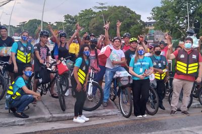 notícia: Ação educativa do Detran orienta e distribui equipamentos de segurança a ciclistas