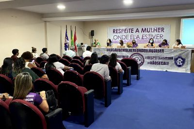 notícia: Sedop apresenta detalhes do projeto de revitalização do Mangueirão para o público feminino