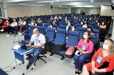 notícia: Sespa capacita profissionais para evitar transmissão de ISTs da gestante para o bebê