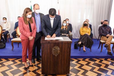 notícia: Estado vai exigir comprovação da vacinação contra a Covid-19 de servidores públicos