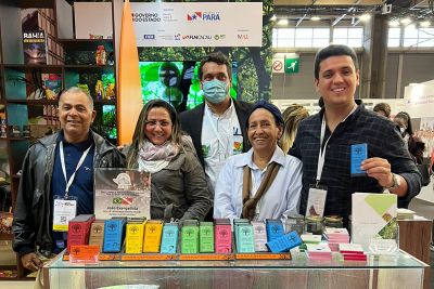 notícia: Produtores de cacau de três municípios participam do Salão de Paris