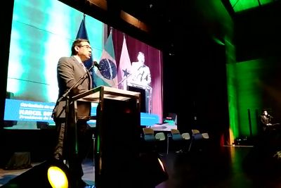 notícia: Anúncio do governador Helder Barbalho sobre investimentos em bioeconomia repercute na abertura do "Amazônia in Loco"