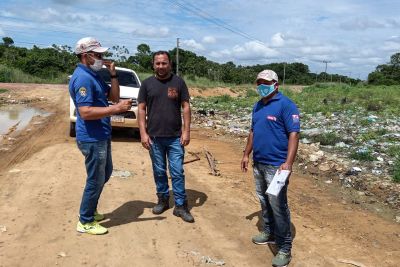 notícia: Adepará fiscaliza área de risco para a criação de animais em Mocajuba