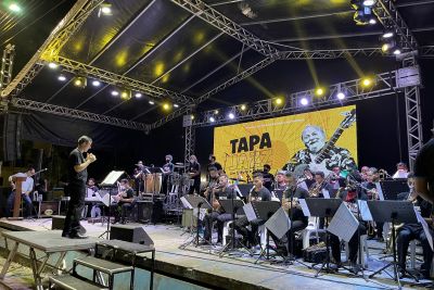 notícia: Amazônia Jazz Band toca, anima e encanta no cenário mágico de Alter do Chão