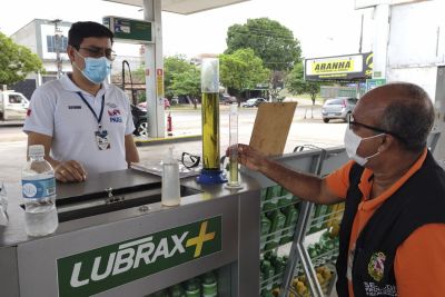 notícia: Procon, Inmetro e ANP fiscalizam 14 postos de combustíveis em Santarém, no oeste paraense