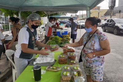 notícia: Última feira da agricultura familiar do ano recebe total aprovação do consumidor