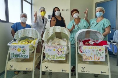 notícia: Alta de trigêmeos é comemorada pela equipe da Enfermaria Canguru da Fundação Santa Casa