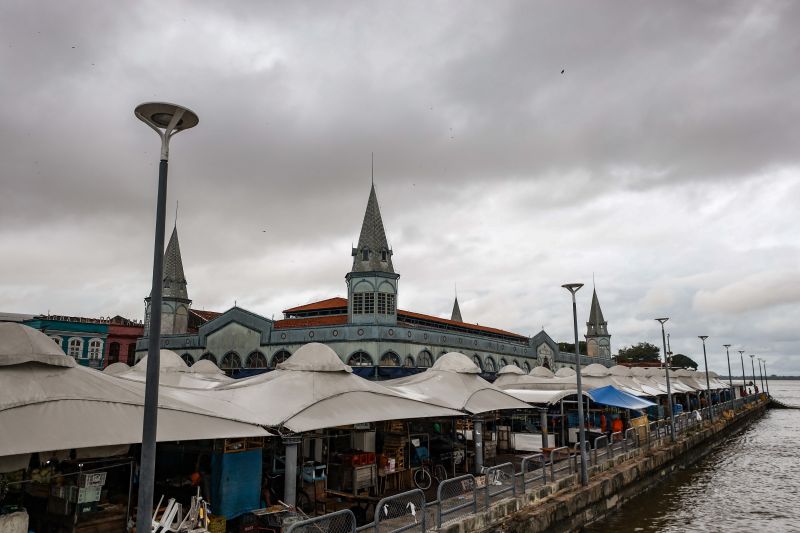 Imagens Ver-o-Peso - Rodrigo Pinheiro AgPará <div class='credito_fotos'>Foto: Rodrigo Pinheiro / Ag. Pará &nbsp;&nbsp;|&nbsp;&nbsp; <a href='/midias/2022/originais/11519_ba826c41-6fb9-d0c1-73d3-397bee60a4c7.jpg' download><i class='fa-solid fa-download'></i> Download</a></div>