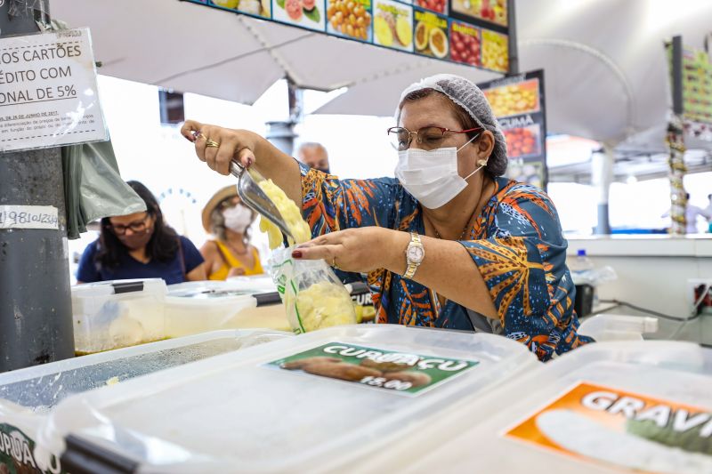 Imagens Ver-o-Peso - Rodrigo Pinheiro AgPará <div class='credito_fotos'>Foto: Rodrigo Pinheiro / Ag. Pará &nbsp;&nbsp;|&nbsp;&nbsp; <a href='/midias/2022/originais/11519_cd96dc51-0716-5ed6-2216-98facedc633b.jpg' download><i class='fa-solid fa-download'></i> Download</a></div>