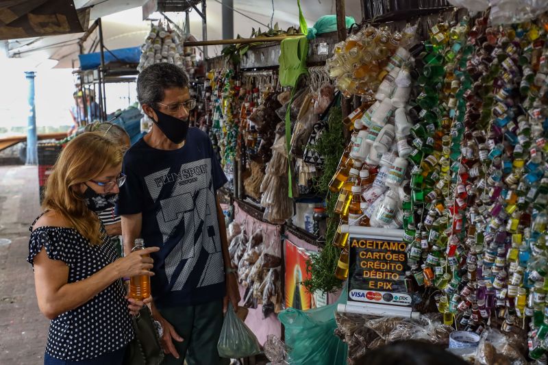 Imagens Ver-o-Peso - Rodrigo Pinheiro AgPará <div class='credito_fotos'>Foto: Rodrigo Pinheiro / Ag. Pará &nbsp;&nbsp;|&nbsp;&nbsp; <a href='/midias/2022/originais/11519_dc9a9c69-e144-9f27-c566-da25cd3affee.jpg' download><i class='fa-solid fa-download'></i> Download</a></div>